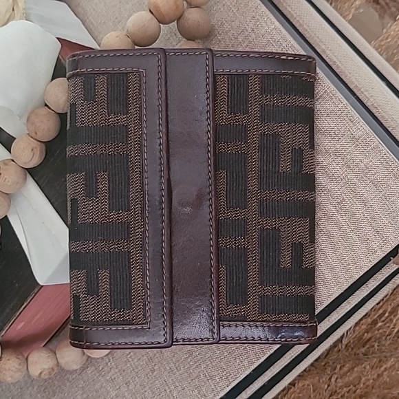 Fendi Wallet - Picture 3 of 16